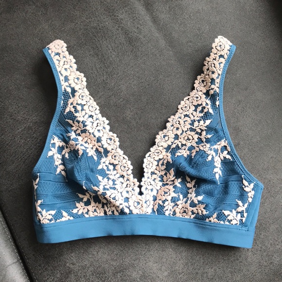 Wacoal Other - NWOT Wacoal lace Bra